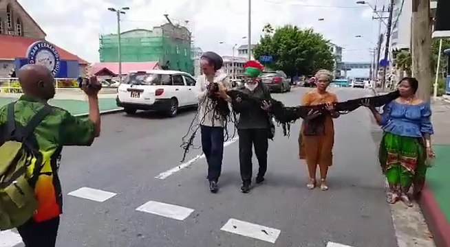 BELIEVE IT OR NOTTrinidadian resident in Florida Asha Mandela visited San Fernando Mayor Junia Regrello today. Her claim to fame is her hair. It's 98 feet long