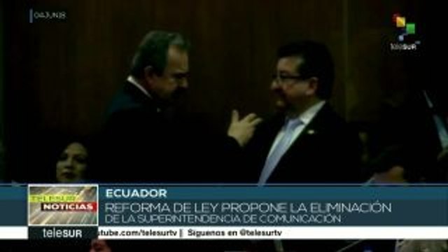 teleSUR noticias. Guatemala: lava dificulta búsqueda de rescate