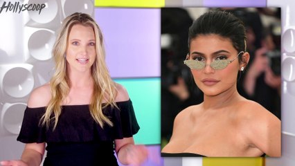 Kylie Jenner Buys INSANE Gift For Her #1 Fan!