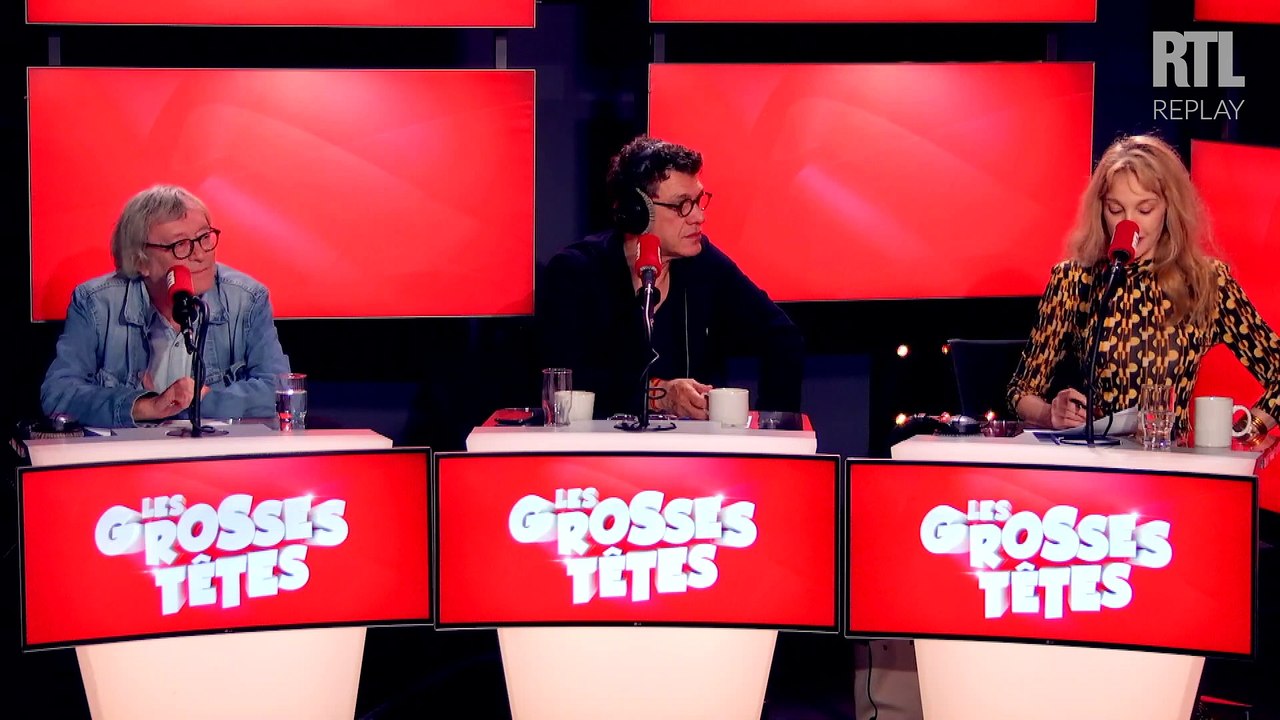 Arielle Dombasle réclame des fleurs