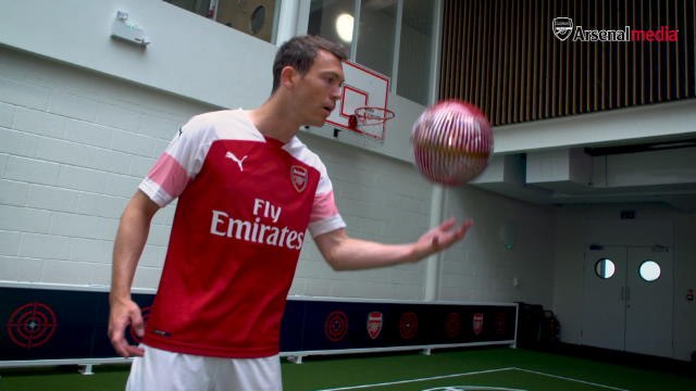 Emery can even improve old players, like me! - Lichtsteiner
