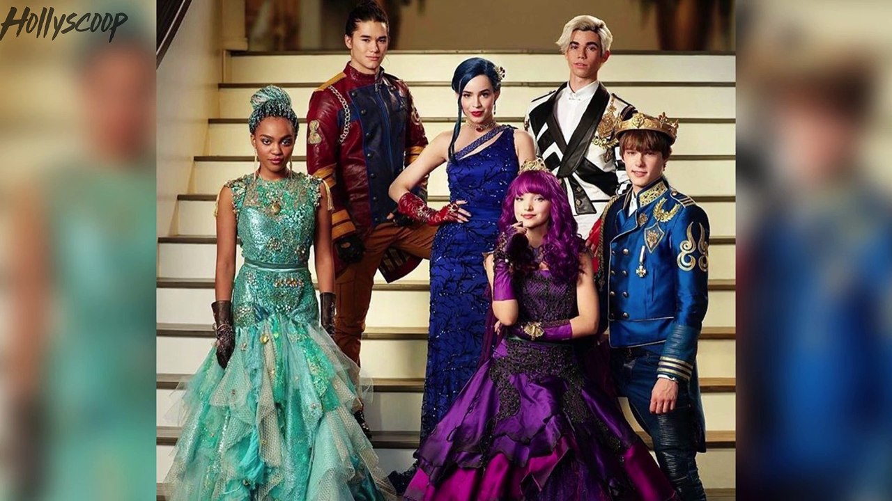 Dove Cameron Texts the President of Disney Some "Important Questions" About 'Descendants 3'