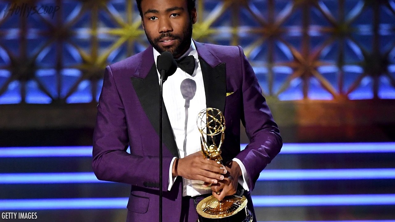 Kylie Jenner Helps Bring Back 90s Frosted Lips | HS Trending Topics