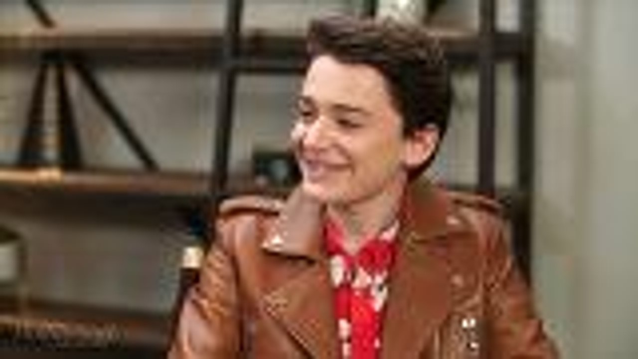 'Stranger Things' Star Noah Schnapp Raves About Winona Ryder & Teases Season 3 Storylines | In Studio