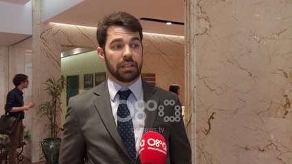 Ora News - Lufta e Ftohtë, Shqipëria komuniste ëndërr dhe frikë në Itali