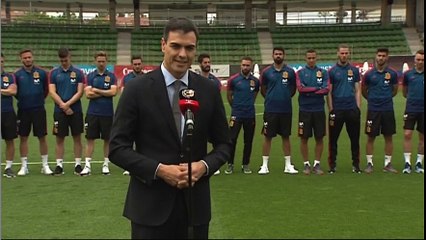 De Gea es el único jugador que no aplaude a Pedro Sánchez