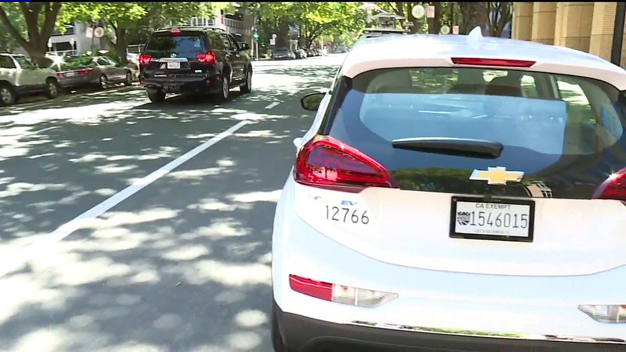 Digital License Plates Roll Out in Sacramento