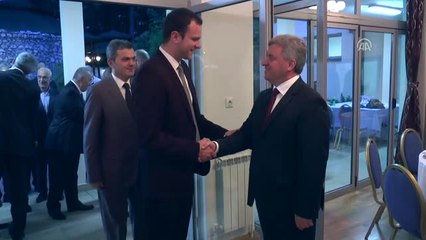 Makedonya Cumhurbaşkanı İvanov, Üsküp'te İftar Verdi