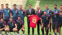 Seleção espanhola recebe novo chefe do governo