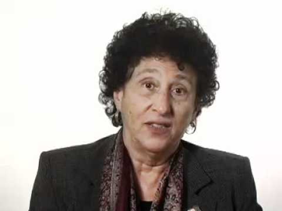 Is the food pyramid a good guide to healthy eating?