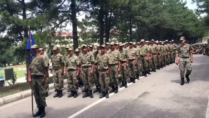 Komutan askerlere Galatasaray tezahüratı yaptırdı!