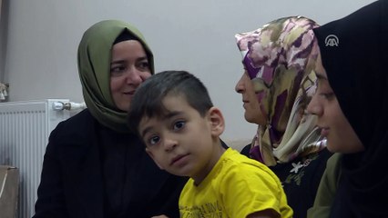 Bakan Kaya'dan 15 Temmuz şehidinin ailesine ziyaret - İSTANBUL