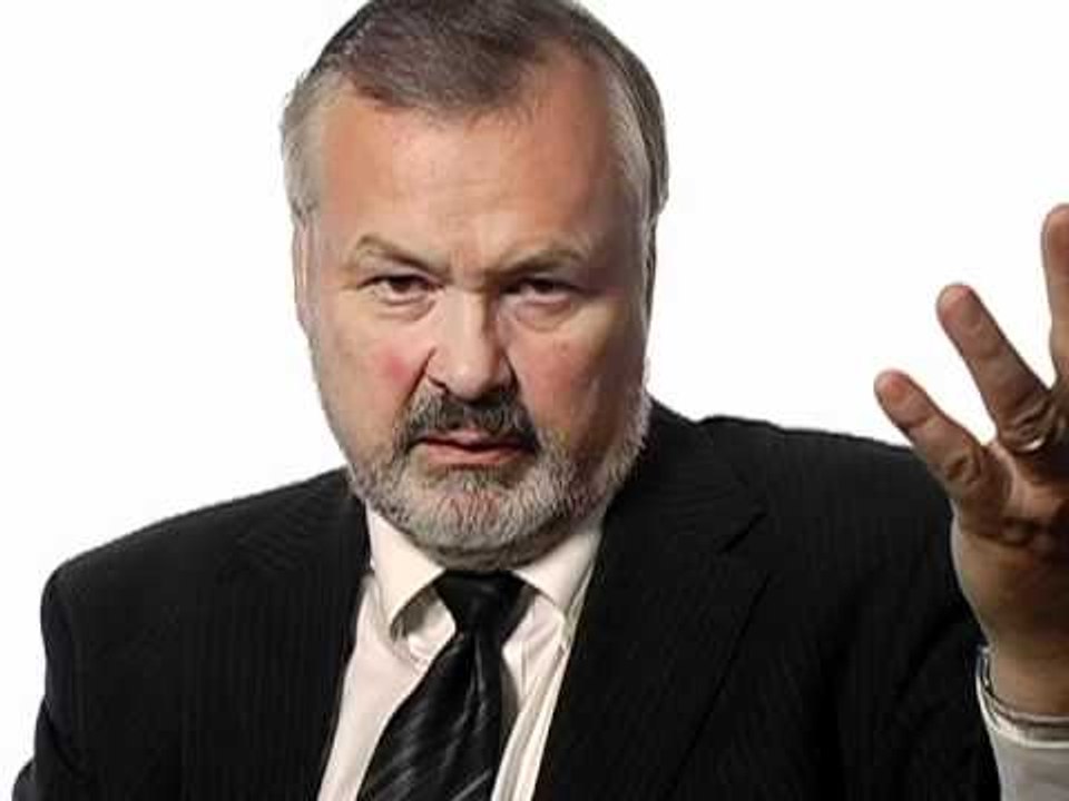 Health Care Consumers Need Incentives