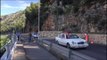 Report TV - Rrëshqitje gurësh në rrugën Lezhë-Shëngjin, goditet autobusi, lëndohen dy gra