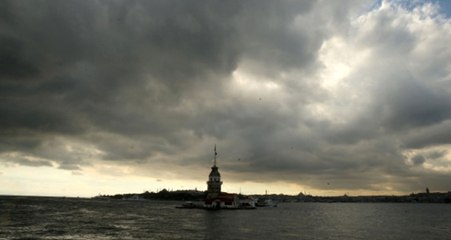 Güne Güneşle Başlayan İstanbul'a Öğleden Sonra Sağanak Yağış Geliyor!