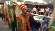 Arnavutköy'de 500 yıllık gelenek ‘Baklava Alayı’ sürprizi