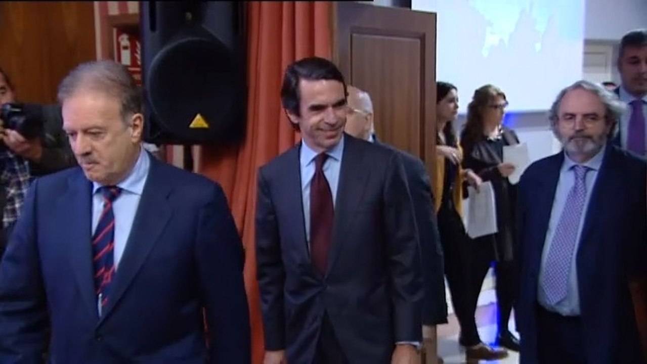 Aznar se compromete con los españoles a reconstruir el “centro derecha ...