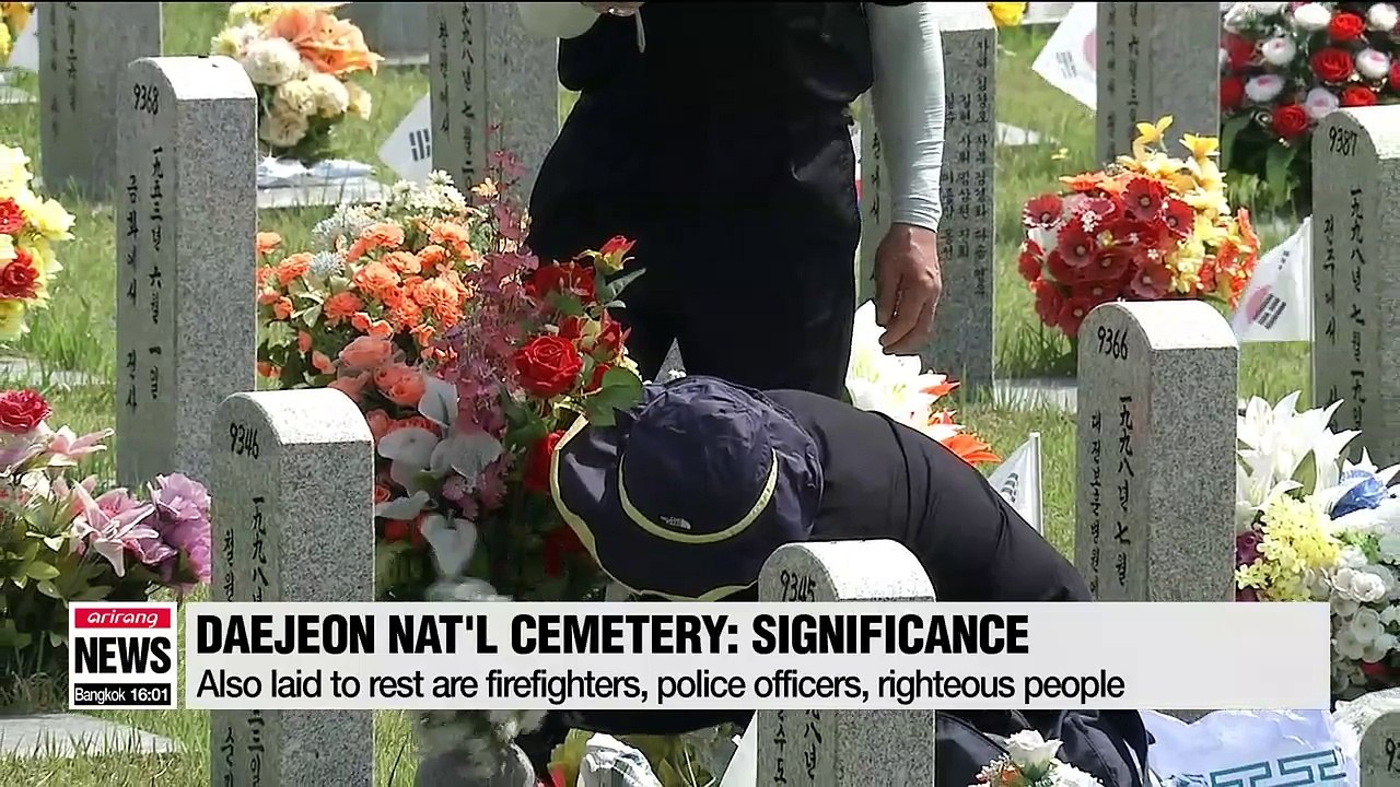 Moon "Ordinary Koreans wrote history; Sacrifice for one another is patriotism" vows to recover of remains of fallen soldiers in DMZ