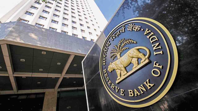 Modi Government में Reserve Bank of India ने पहली बार बढ़ाई Repo Rate । वनइंडिया हिंदी