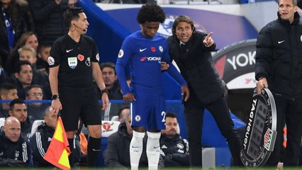 Staying on the Chelsea bench was 'difficult' - Willian