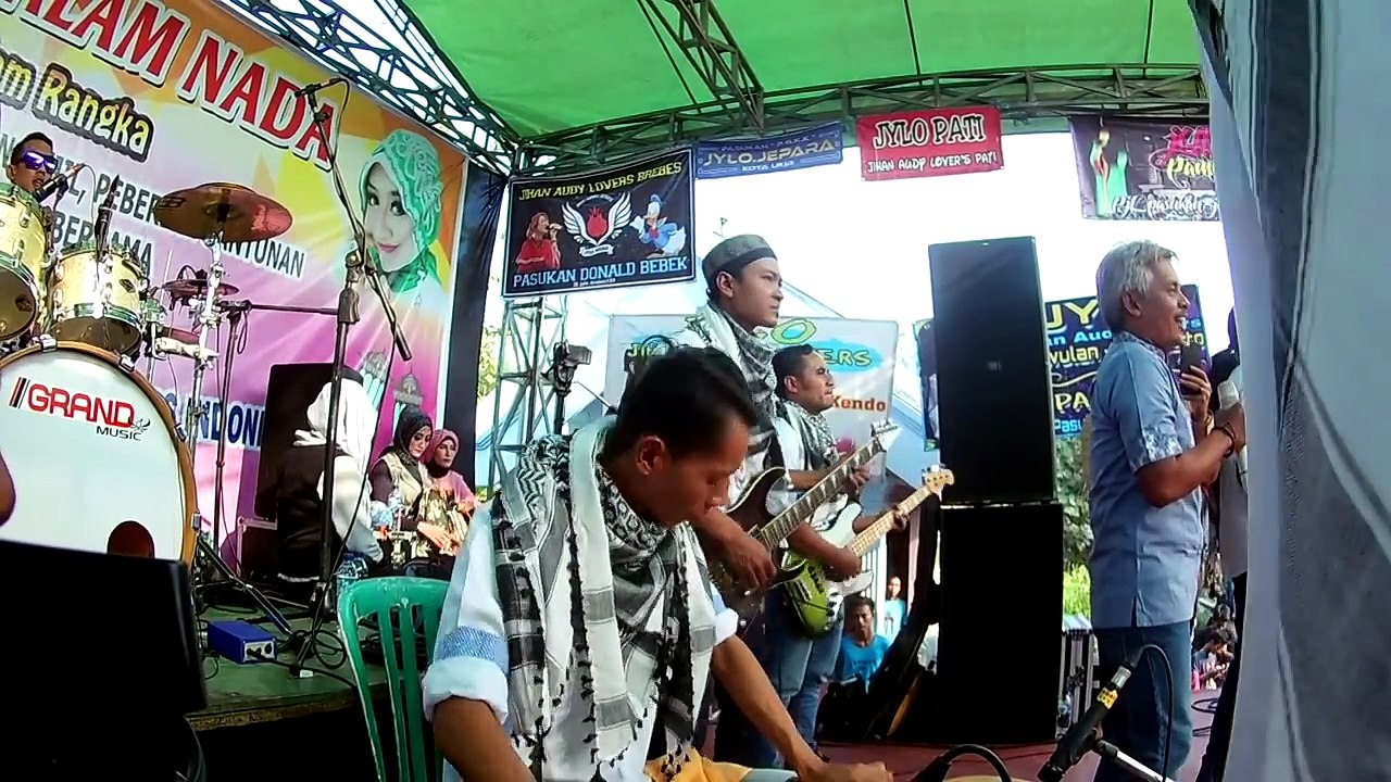 DEEN ASSALAM JIHAN AUDY OM ROSABELLA RELIGI LIVE RUMAH JIHAN AUDY MOJOKERTO