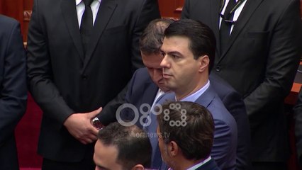 Ora News - PD e LSI do vazhdojë bllokimin: Nesër nuk do ketë seancë normale