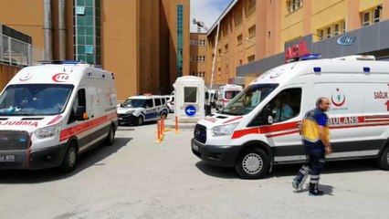 Erzincan'da yolcu otobüsü devrildi: 1 ölü, 29 yaralı