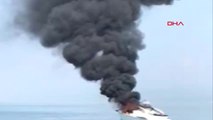 Yalova'da Tekne Yangını 2 Kişi Kurtarıldı