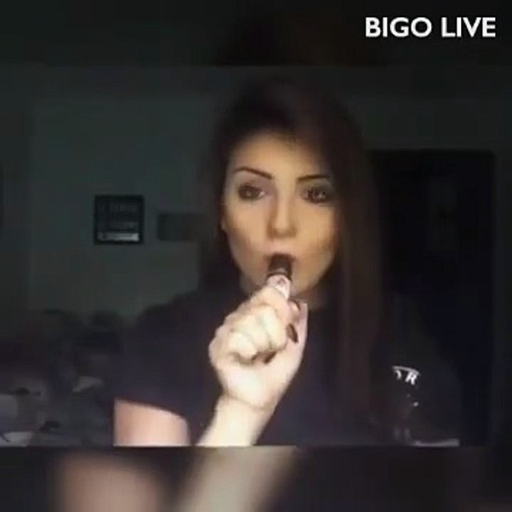 Best vape Tricks By cute Girl