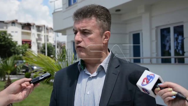 Расте бројот на функционери во извршната власт