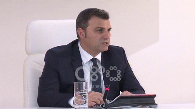 Ora News - Zhvlerësimi rekord, Sejko: Banka e Shqipërisë do ndërhyjë në treg për të blerë euro