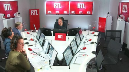 PMA : "Emmanuel Macron a raison de prendre son temps", estime Alain Duhamel
