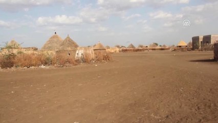 Türk Büyükelçiliğinden Eritreli Mültecilere Yardım Eli - Kesele