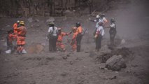 Aumenta a 84 número de muertos por erupción de volcán en Guatemala