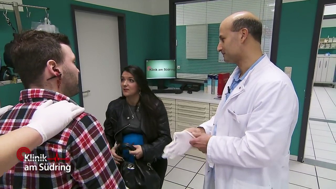 Verantwortungsloser Ehemann löst zu früh Wehen bei seiner Frau aus! | Klinik am Südring | SAT.1 TV