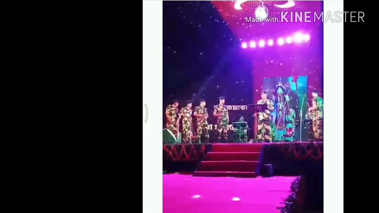 BSF soldiers Sandesh se aate h This video does not belongs to me. Just share because it seems to be look like a good motivational song.