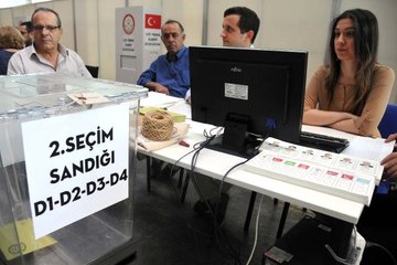 Son Dakika! Cumhurbaşkanlığı ve Milletvekili Genel Seçimleri İçin İlk Oy Atıldı!