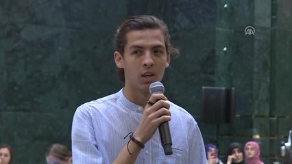 Cumhurbaşkanı Erdoğan, Sahur Davetine Katılan Öğrencilerin Sorularını Yanıtladı (2)