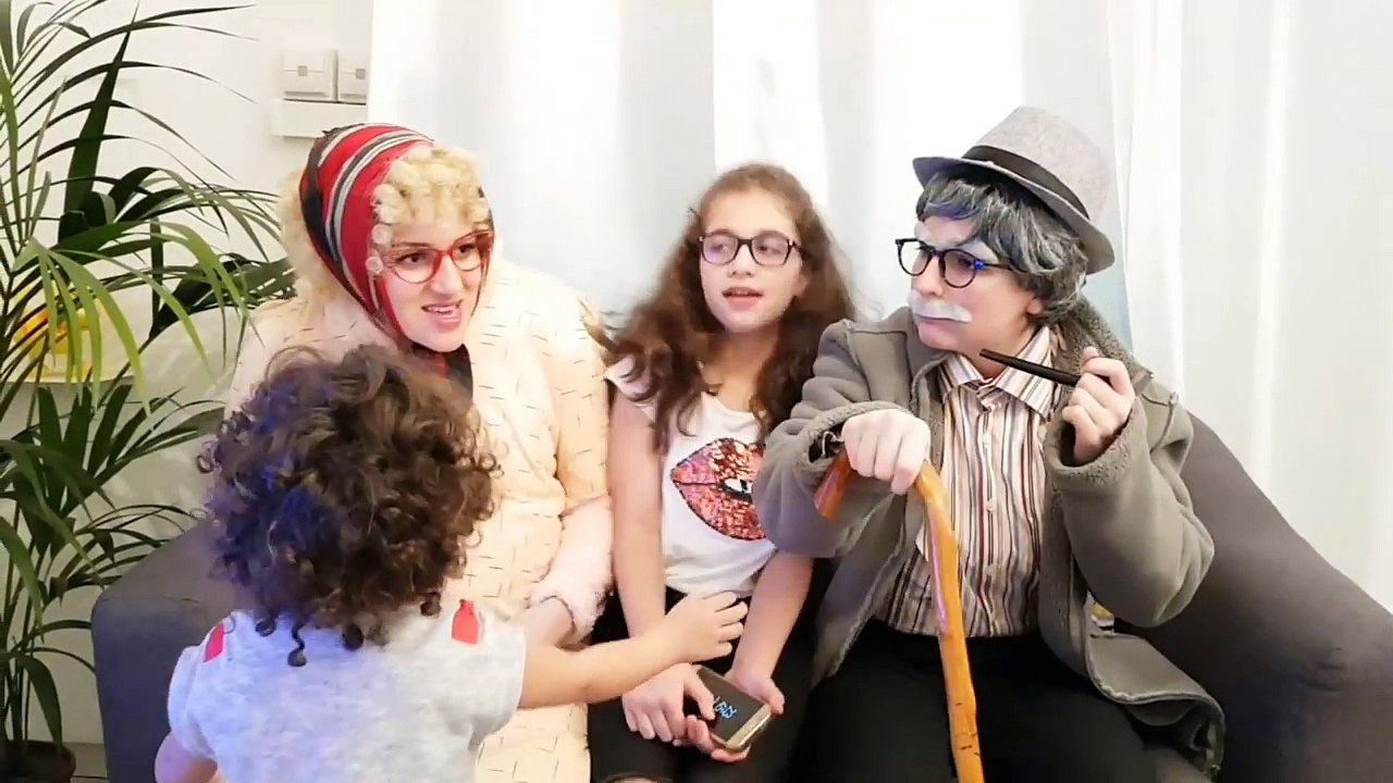 NOTRE MAMIE TUE SON BÉBÉ !
