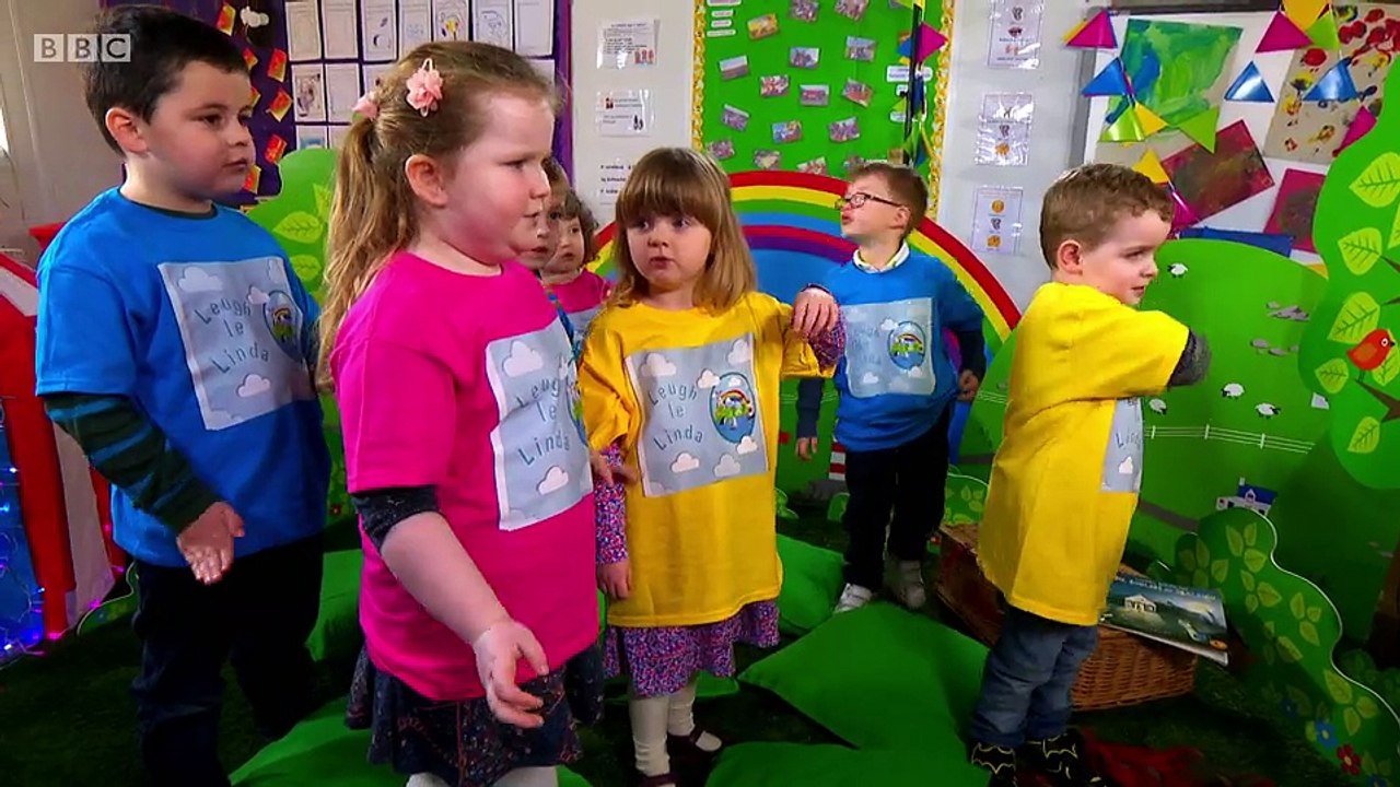 Leugh le Linda.s01e11.Luchag Bheag aig Sgoil Sholais na Gealaich