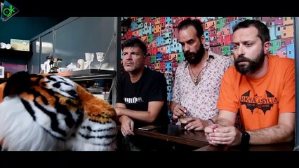 Φοίβος Δεληβοριάς - Η Ταράτσα Του Φοίβου (Official Video Clip)