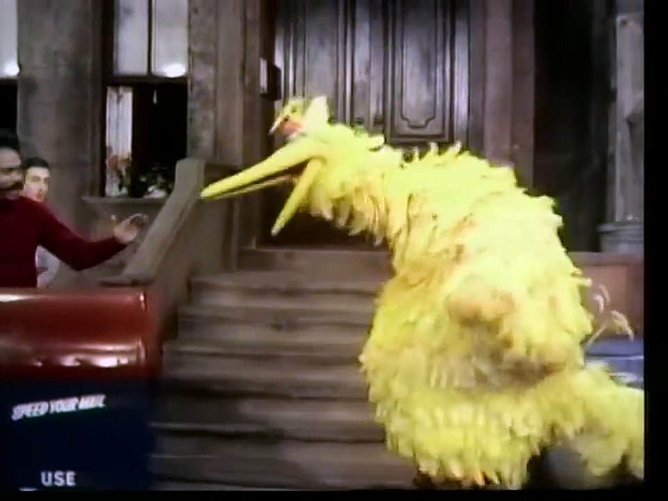 Classic Sesame Street - Big Bird Feels Insecure