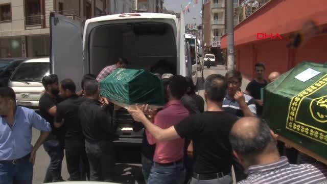 İstanbul Antalya'daki Tekne Faciasında Ölen Suriyeli 5 Kardeş Son Yolculuğuna Uğurlandı