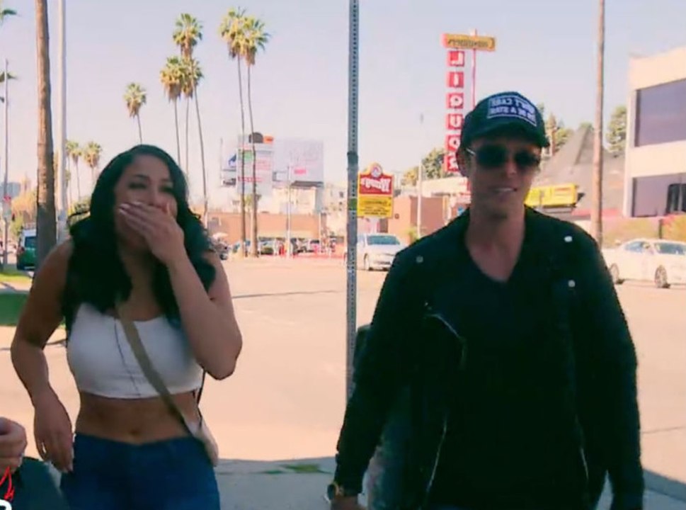 Les Anges 10 : pour l'anniversaire de Léana, Fabrice lui offre le meilleur cadeau !