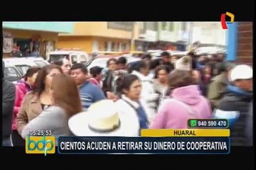 Huaral: personas hacen largas colas para retirar dinero de cooperativa