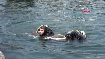 İstanbul Arkadaşıyla İddialaşıp Denize Atladı