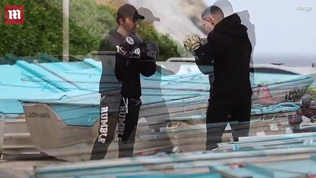Joe Jonas shows physical prowess during boxing session in Bondi
