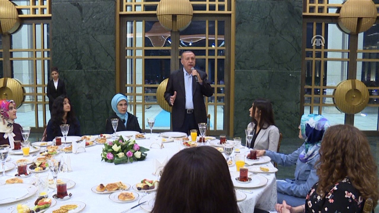 Cumhurbaşkanı Erdoğan, 'Şu anda Aile ve Sosyal Politikalar Bakanlığını, Çalışma ve Sosyal Güvenlik Bakanlığıyla birleştiriyoruz' - ANKARA