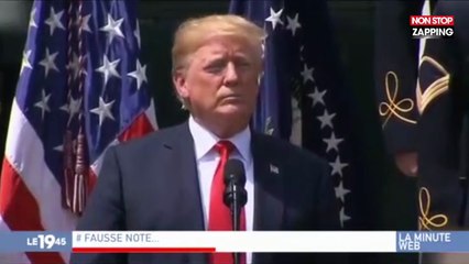 Donald Trump oublie les paroles de "God Bless America" en pleine cérémonie (Vidéo)