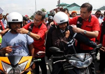 Loke: Ban on express bus drivers with outstanding fines